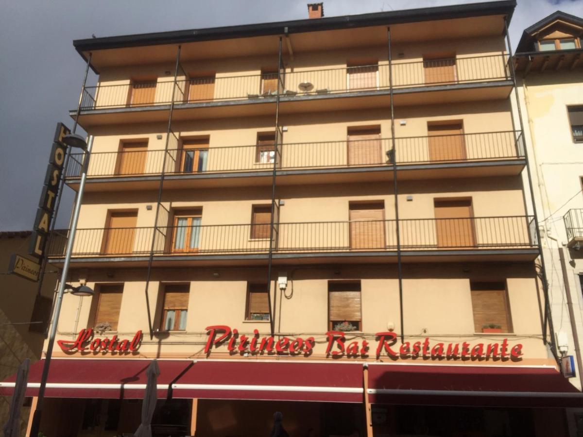 Hostal Pirineos Aínsa-Sobrarbe Extérieur photo