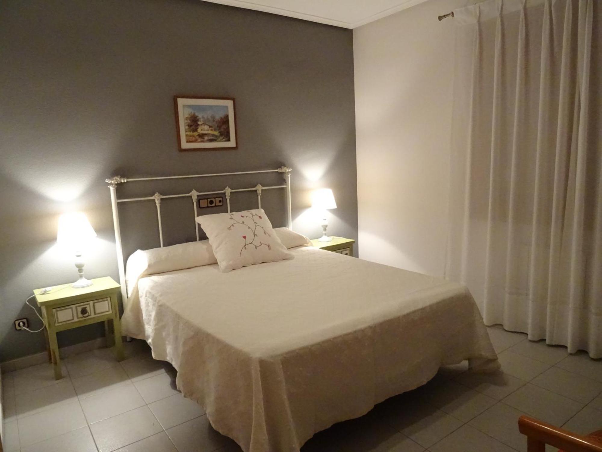 Hostal Pirineos Aínsa-Sobrarbe Extérieur photo