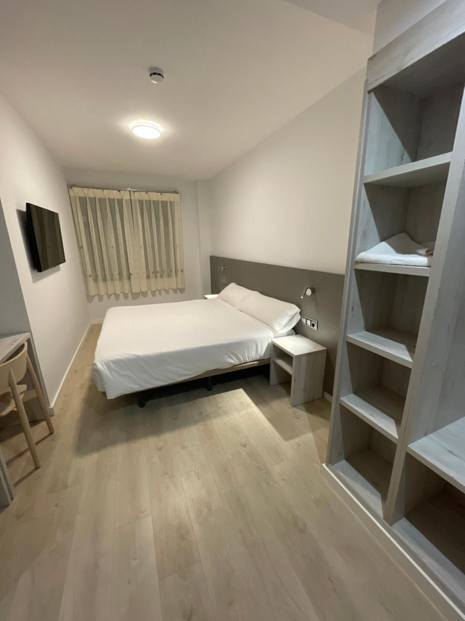 Hostal Pirineos Aínsa-Sobrarbe Extérieur photo