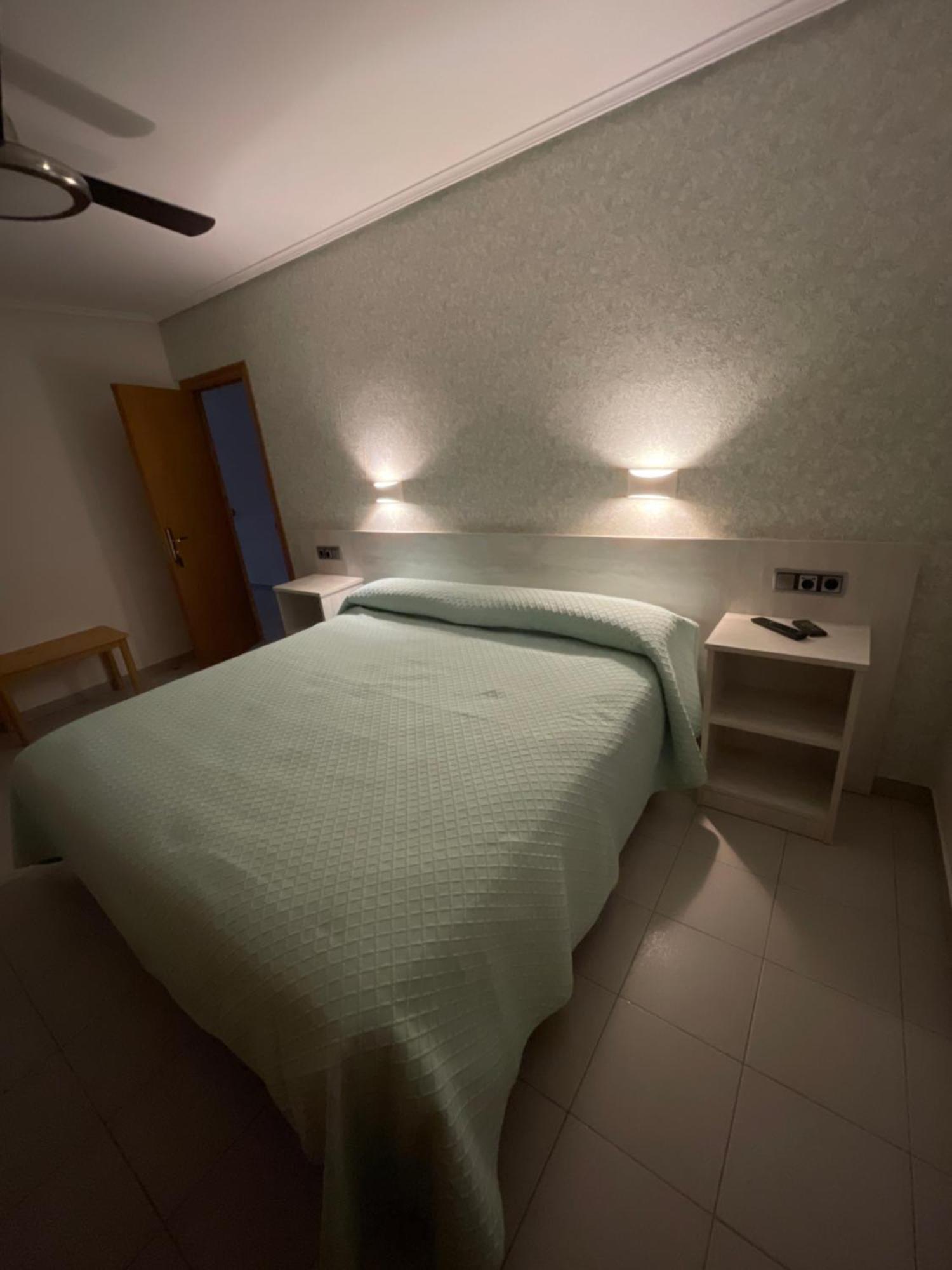 Hostal Pirineos Aínsa-Sobrarbe Extérieur photo