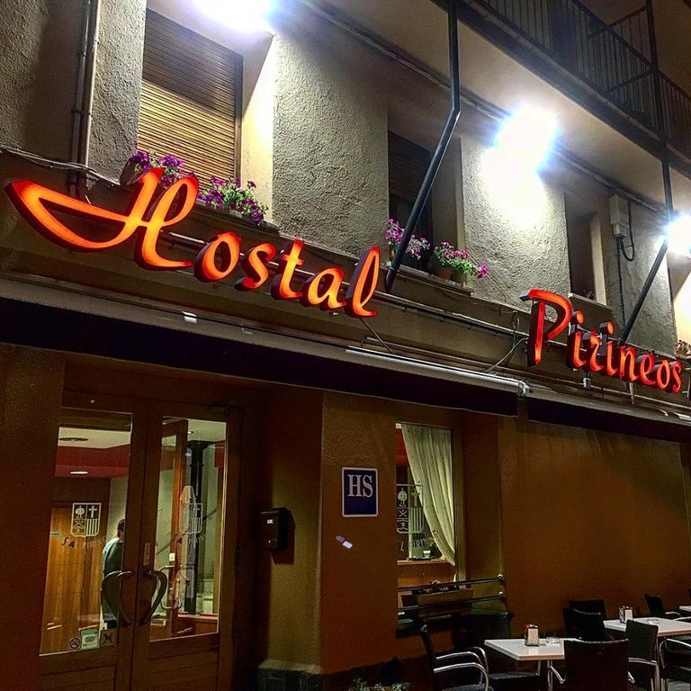 Hostal Pirineos Aínsa-Sobrarbe Extérieur photo