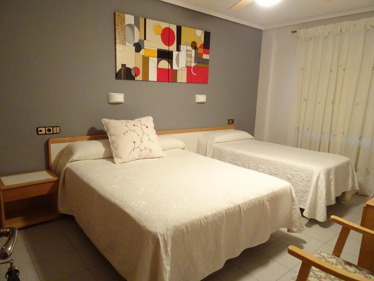 Hostal Pirineos Aínsa-Sobrarbe Extérieur photo